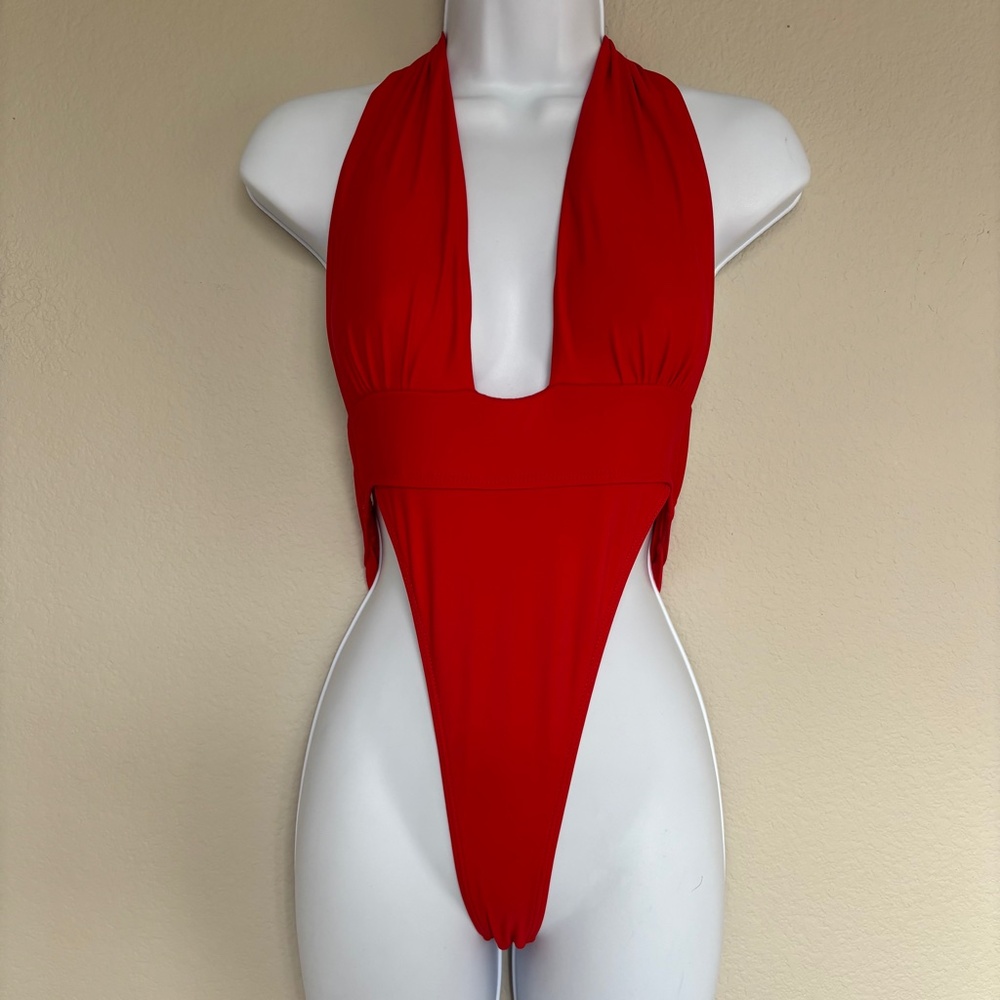 Matte Collection Swim One Piece Swimsuit Solid Red High-Cut Women's Size M NWOT